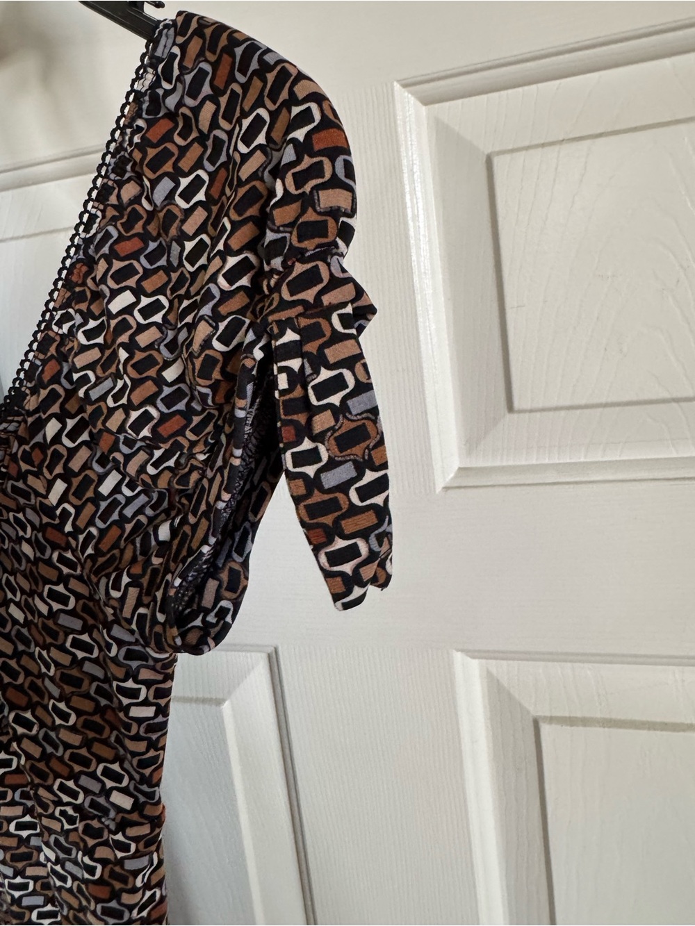 Heart Soul Brown and Black Geometric Short Sleeve Top - Picture 3 of 4